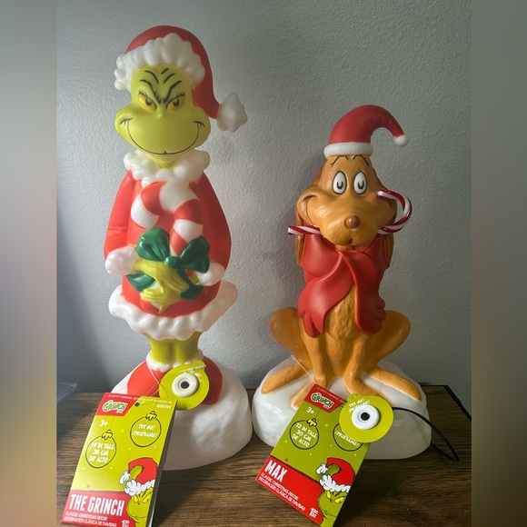 Dr Seuss' The Grinch AND Max Blow Mold - Set of 2 Christmas Tabletop Decor NEW - Picture 1 of 6